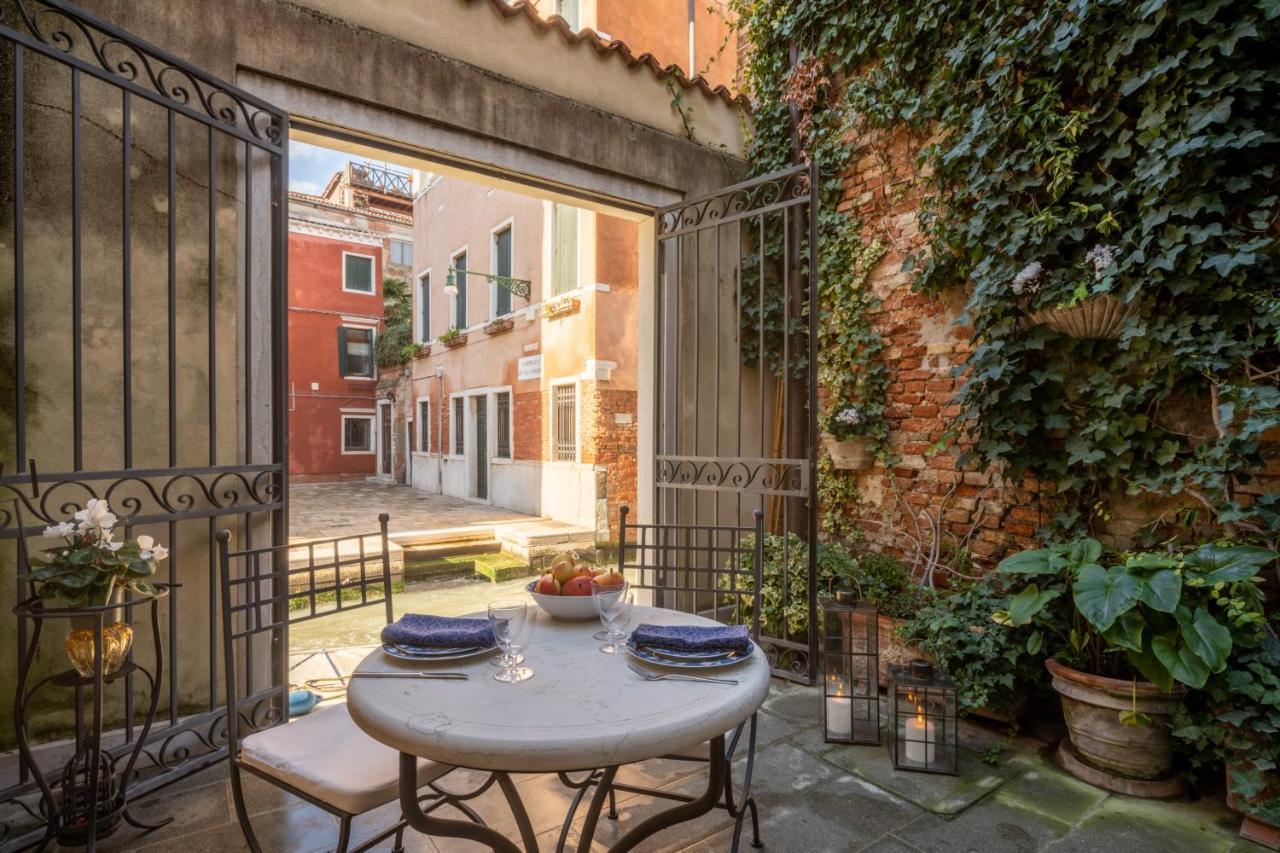 Garden Mansion With Private Mooring R&R Leilighet Venezia Eksteriør bilde